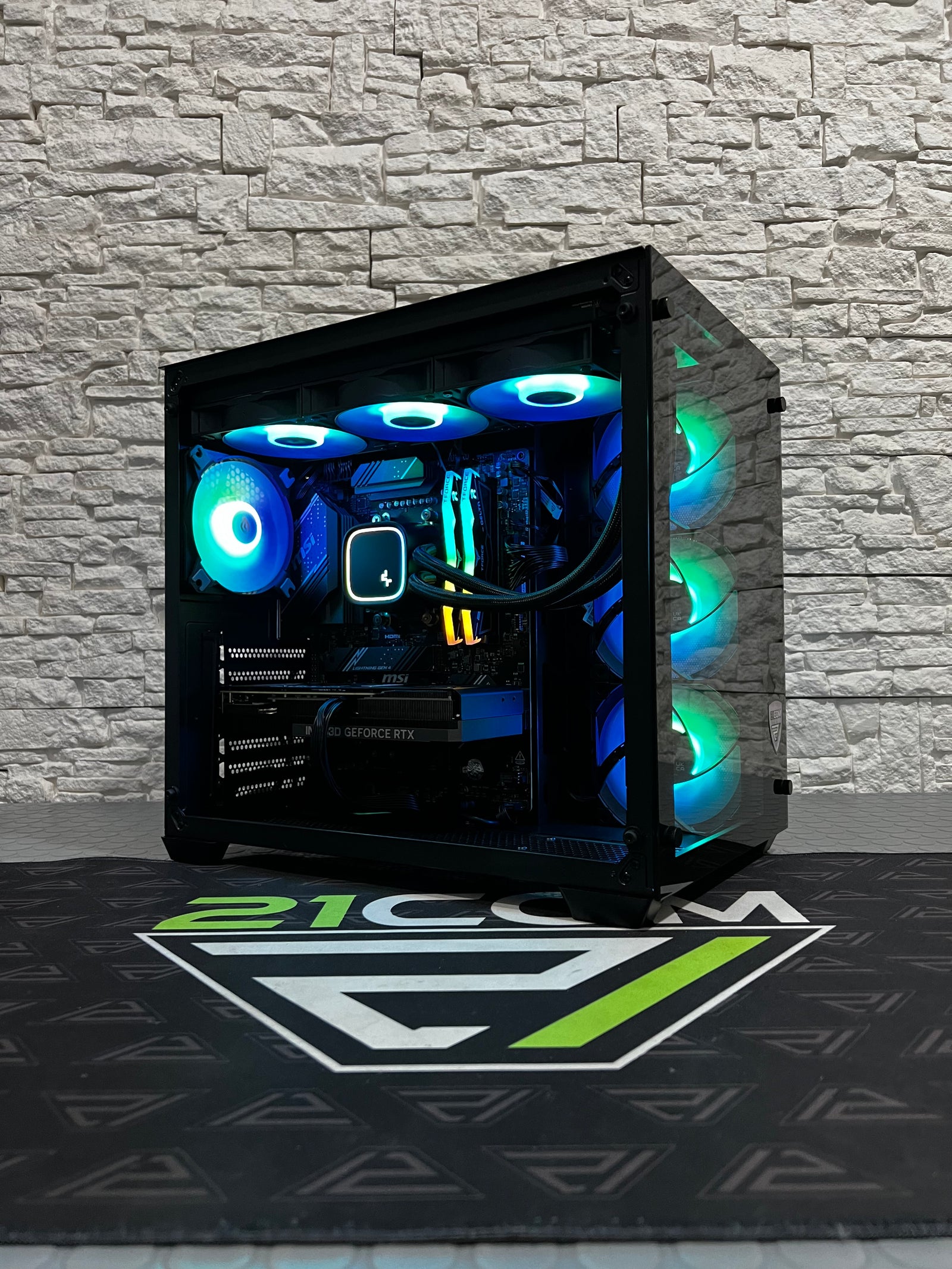 RIG 29 / Ryzen 7 / 32GB / RTX 5070 / 1TB