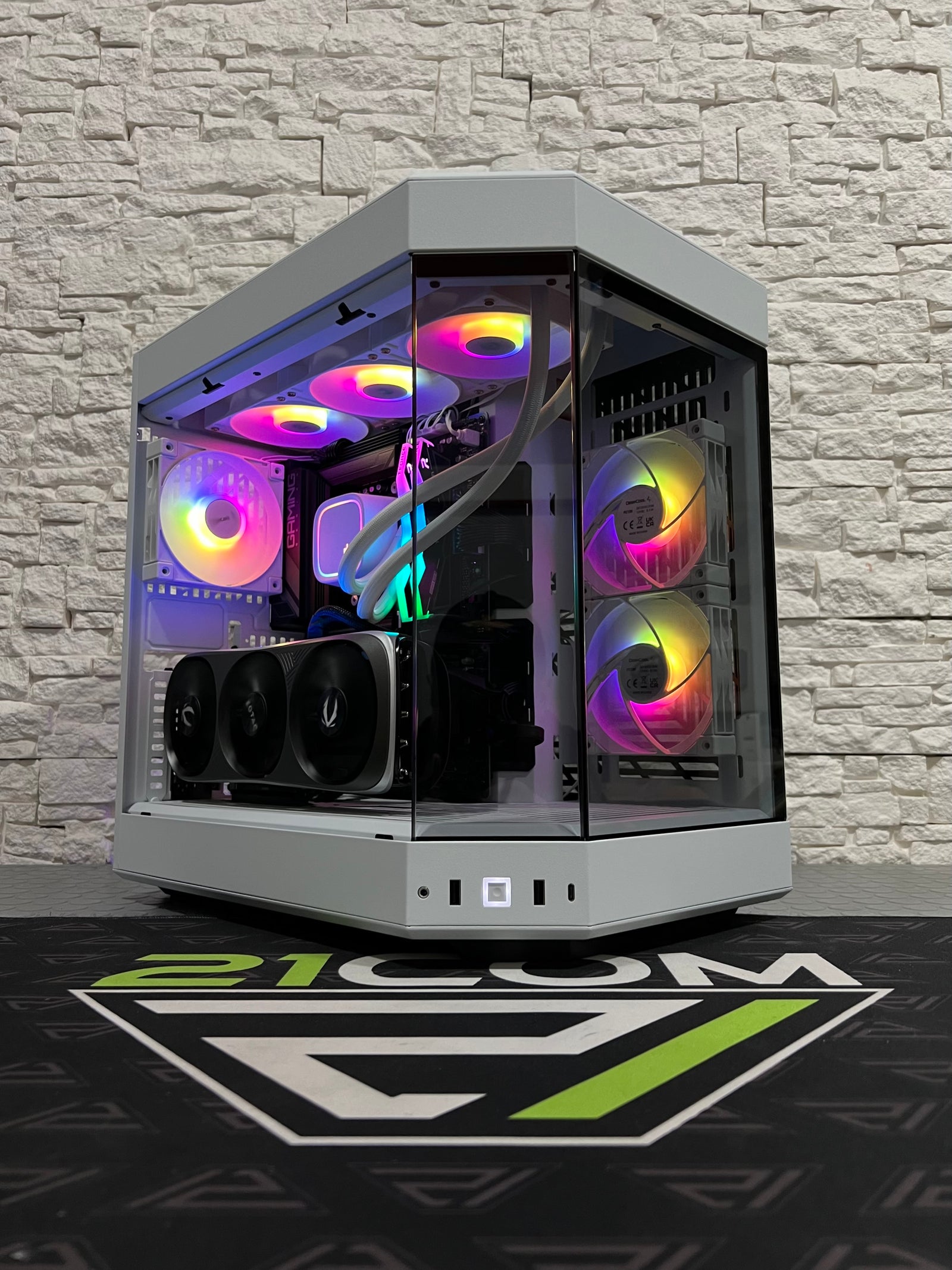 RIG 30 V2 / Ryzen 7 / 32GB / RTX 4070 Ti Super